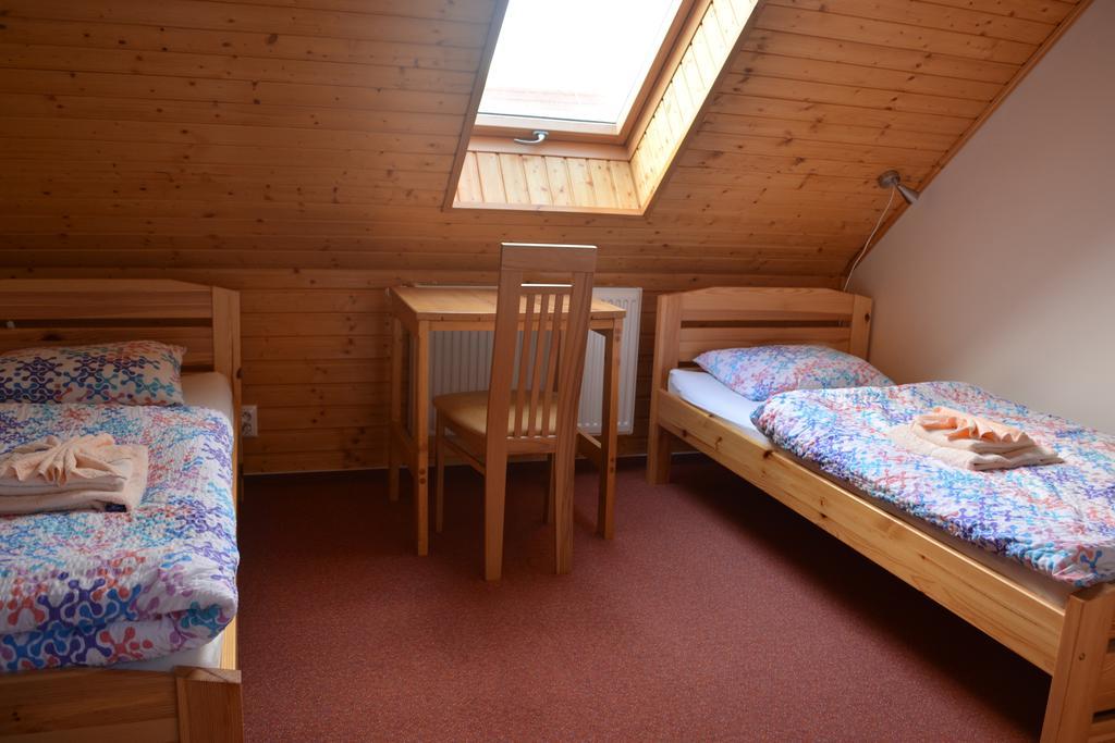 Penzion Farma Dvorec Radnice Quarto foto